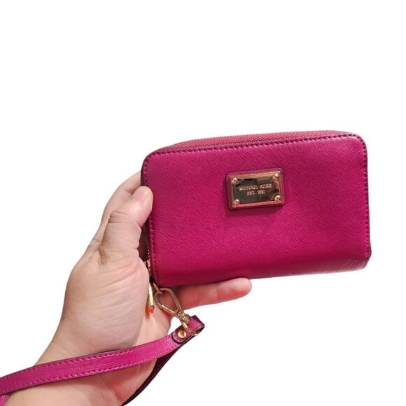 Michael Kors Leather Pink Zip-around Wristlet Wallet - Picture 14 of 16